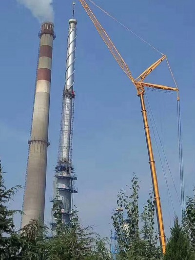 利勃海爾500噸汽車(chē)吊超起塔式工況煙囪吊裝